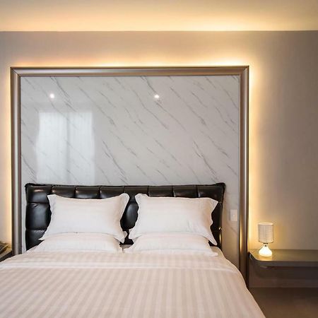 The Valen Resort Bangkok Esterno foto